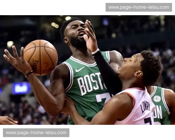 埃迪-豪连续两场无锋阵 戈登伪九号搅局能力获认可 埃迪-豪连续两场无锋阵 戈登伪九号搅局能力获认可